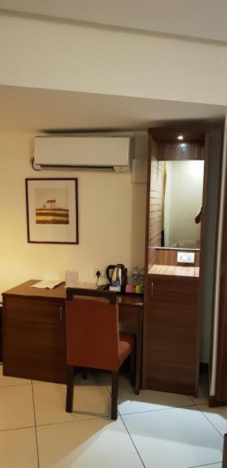 Klase Hotels شيناي المظهر الخارجي الصورة